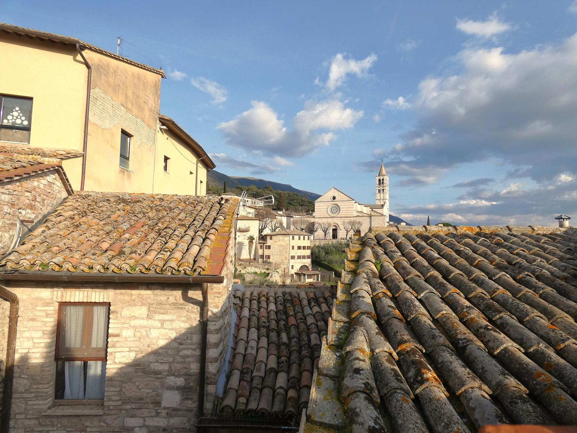 Scappo In Umbria, La Casa Di Eude Apartment อัสซิซี ภายนอก รูปภาพ